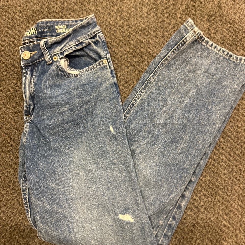 Rewash vintage style jeans size 7/28 new w/out tags - Picture 2 of 4